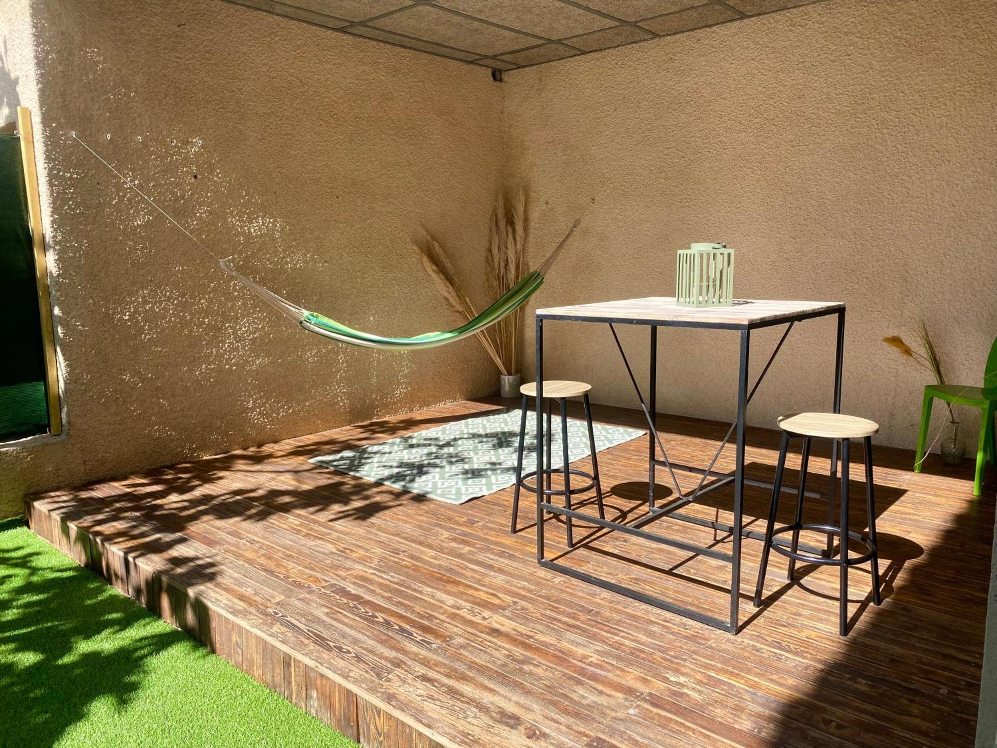 Confortable T2 Avec Jardin Amenage Lézignan-Corbières Dış mekan fotoğraf