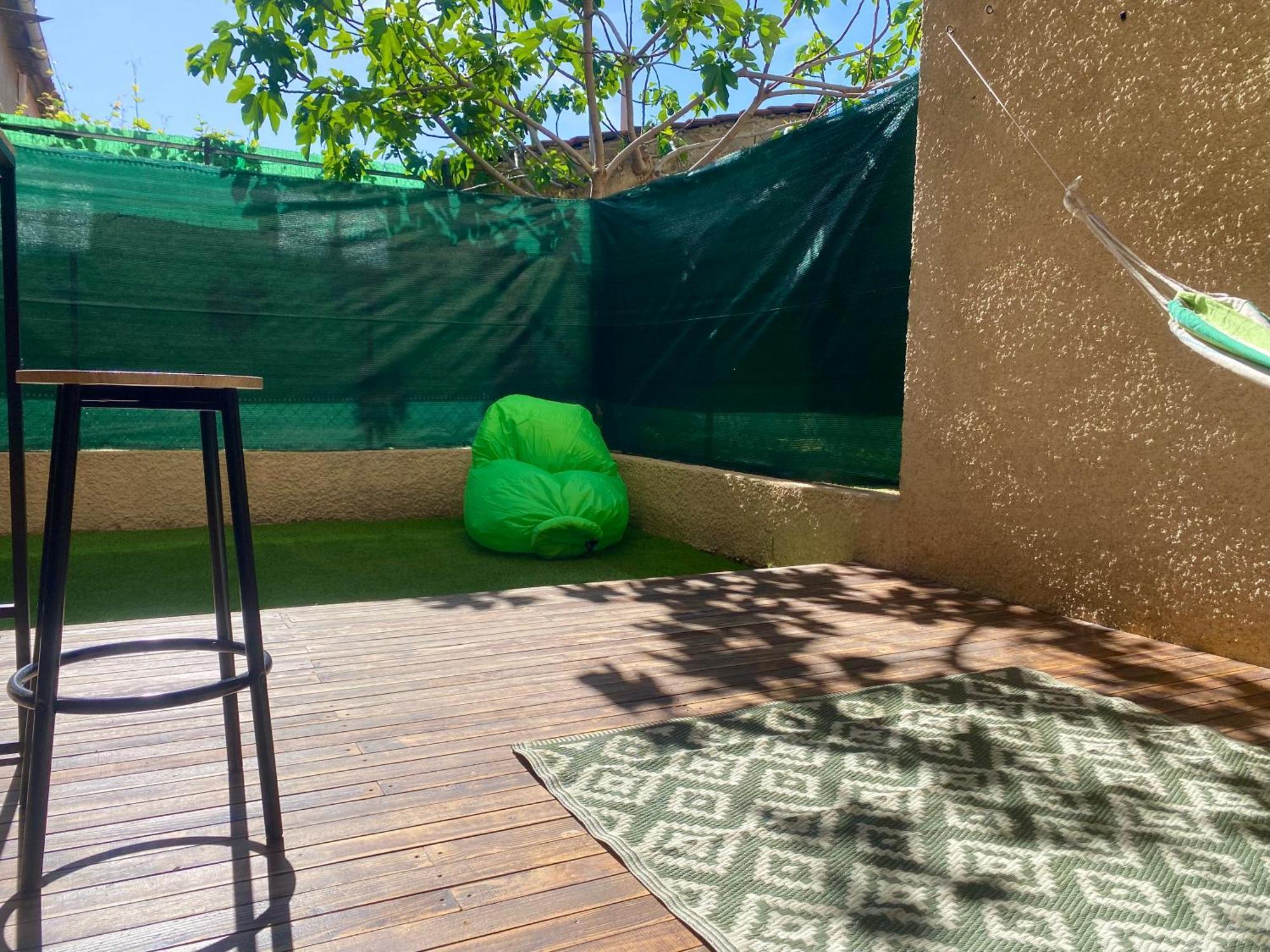 Confortable T2 Avec Jardin Amenage Lézignan-Corbières Dış mekan fotoğraf